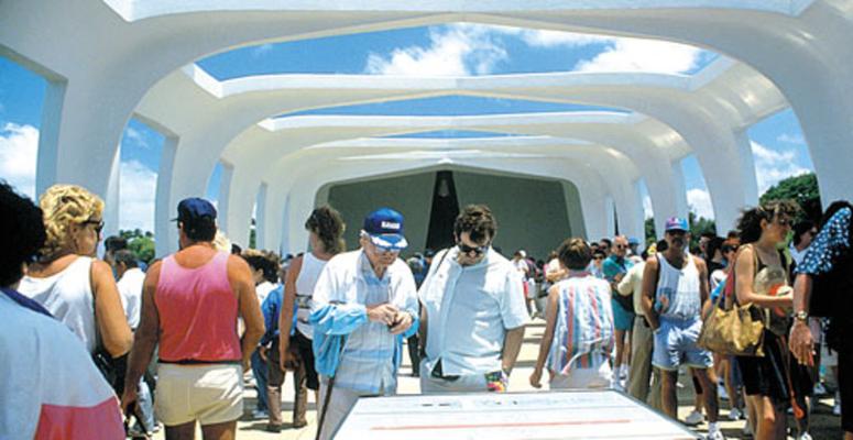 Pearl Harbor Tour 66H Land and Helicopter Tour by E Noa Tours