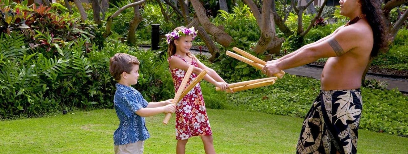 hawaii-family-vacations-hula-lessons